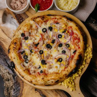 Pizza Tonno e Cipolla Medie