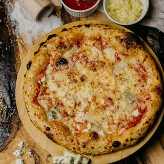 Pizza Quattro Formaggi Mare