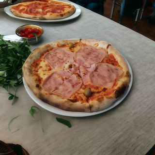 Pizza Romana