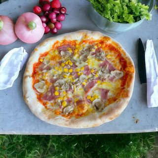 Pizza sunca, ciuperci, porumb