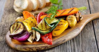 Legume proaspete la gratar