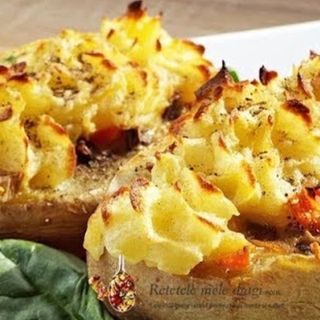 Cartofi umpluți cu legume mexicane la cuptor 