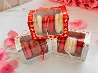 box 3 macarons