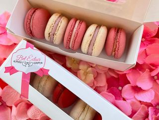 box macarons