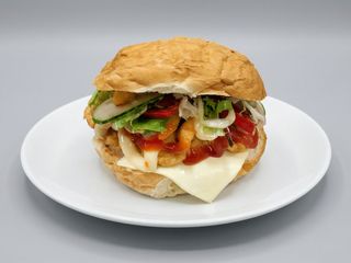 Combo Cheeseburger șnițel din pui