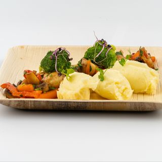 Tocanita boiereasca de pui cu piure