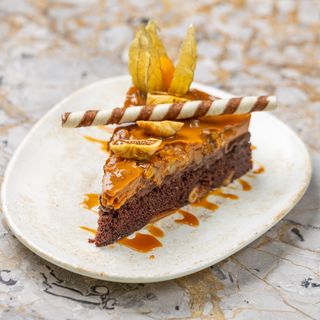 NEW! TORT DE CIOCOLATA CU SMOCHINE