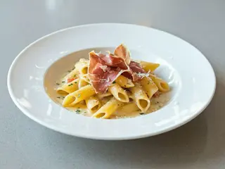 Penne panna prosciuto
