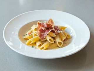Penne panna prosciuto