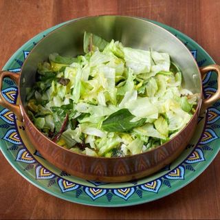 Salată verde rustică