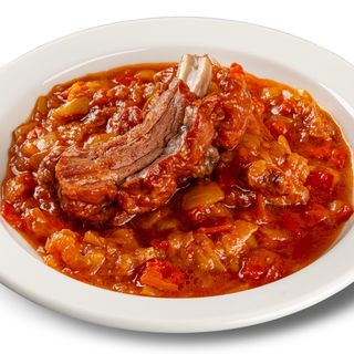 Tocană țărănească cu coastă afumată