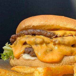 Smash Triple Cheeseburger 