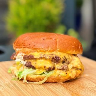 SMASH SPICY JALAPEÑO Cheeseburger 