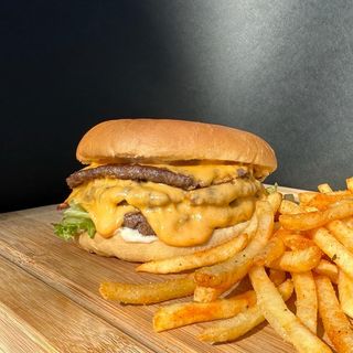 Meniu SmashTriple Cheeseburger  EXTRA