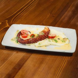 CARACATITA IN SOS MEUNIERE CU PIURE DE CARTOFI 350G