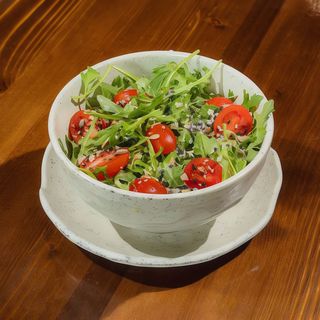 SALATA DE RUCOLA CU ROSII CHERRY SI PARMEZAN 200G