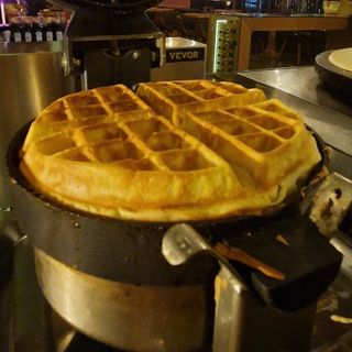Waffa cu capsune si ciocolata