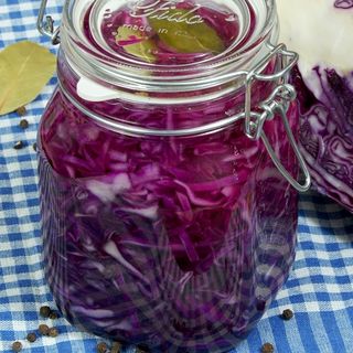 Salata de varza rosie