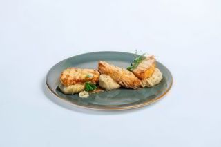 Piept de pui de fermă și trufe