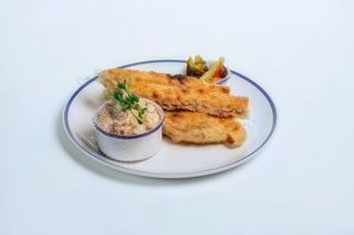  Pate de ton făcut în casă și foccacia  cu maia