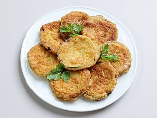 Dovlecel pane cu salata orientala