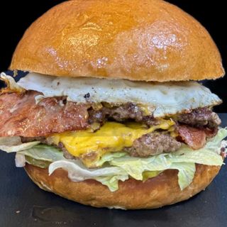 The Smash Burger EGG with fries and sos burgatore