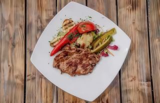 Ceafa de porc la gratar