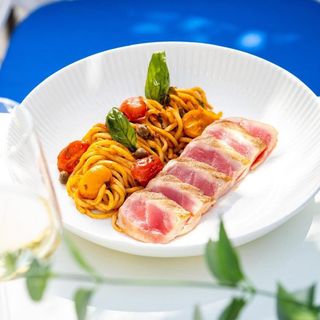 Paste cu ton proaspat