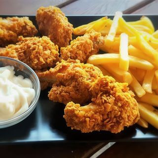 Crispy bucket family