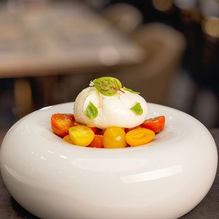 Burrata Caprese 220g