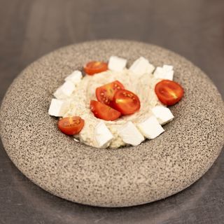 Salată de vinete cu brânză feta și roșii cherry 280g