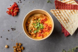 Humus cu ardei copt - de post