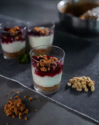 Budincă de orez și dulceață de vișine