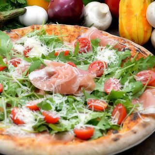 Pizza proscutto diametru 25cm