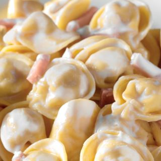 Tortellini panna e prosciutto