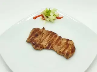 Muschiulet de purcel la gratar (fara garnitura)