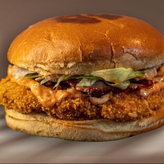 Burger de Pui cu Bacon