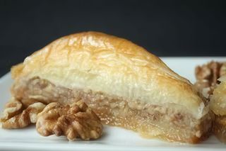 Baclava triunghi cu nuca