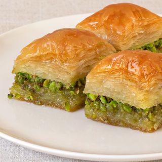 Baclava cu fistic ( 2 bucati)