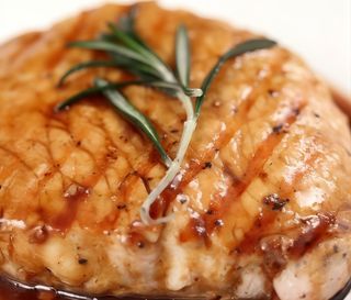 Piept de pui la gratar