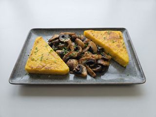 SOTE DE CIUPERCI CU MĂMĂLIGUȚĂ 