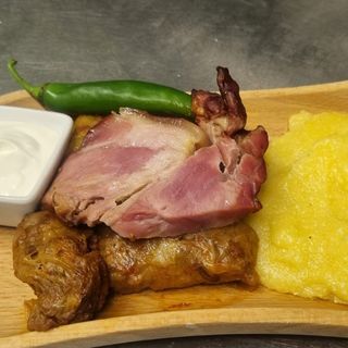 Sarmale cu mamaliguta si ciolan