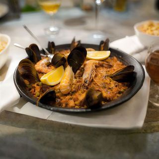 Paella Marinera (pentru 2 persoane)