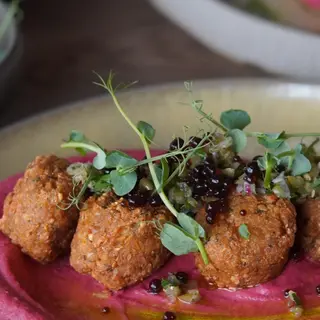 Falafel plate cu tartar de legume