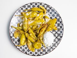 Pepperoni grill cu usturoi