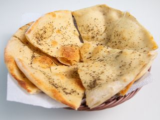 FOCACCIA CU USTUROI