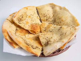 FOCACCIA CU CASCAVAL 