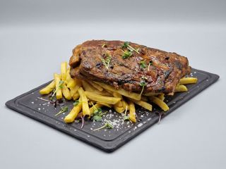 Coaste de Porc BBQ  gatite lent 650gr