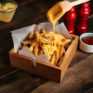 Cartofi cu sos cheddar