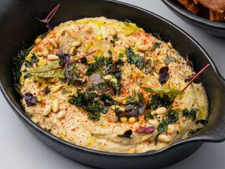 Humus cu busuioc 400g